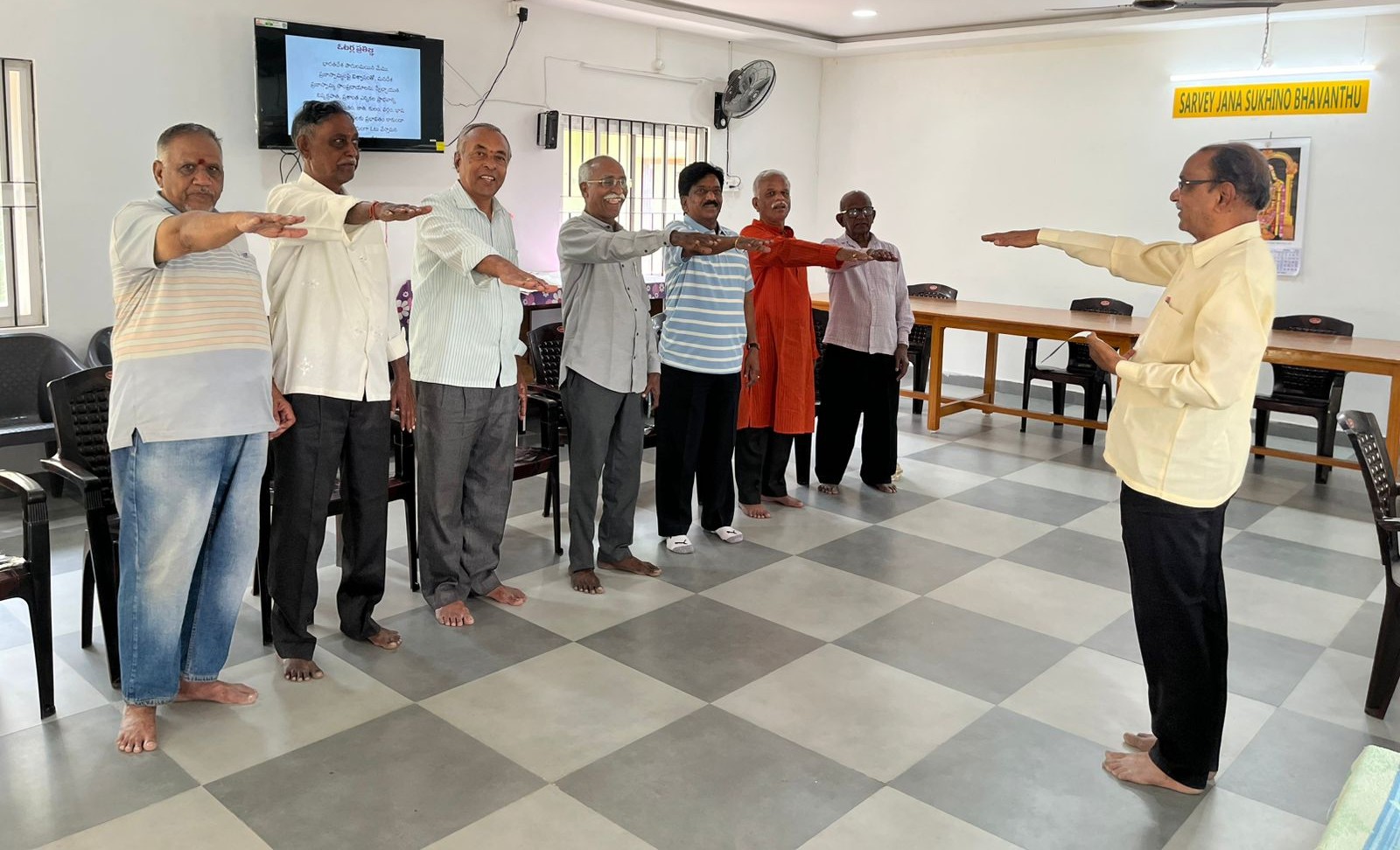 5 The Exicutive committee members taking Pledge on voters day 25th January at Senior Citizen Bhavan .jpeg
